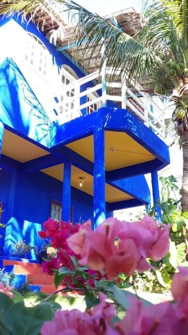 Villa Charming Blue House With Kitchen Parking And Garden à Canoa Quebrada Extérieur photo